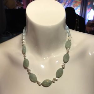 Jade color stone and freshwater pearl necklace